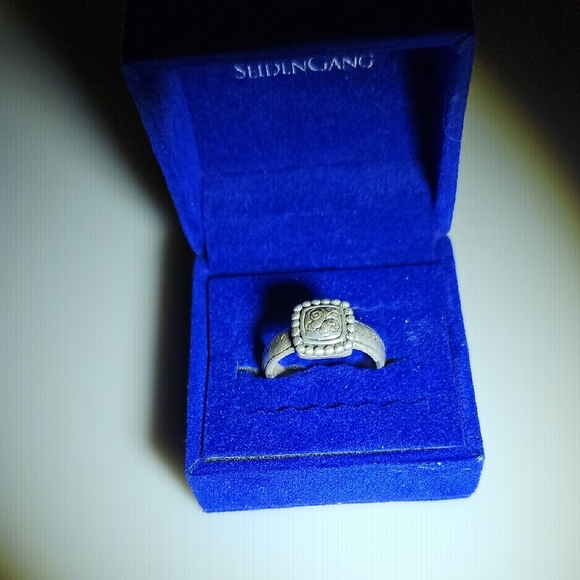 Source Unknown Sterling Silver Square Ring With Butterfly - Picture 1 of 7